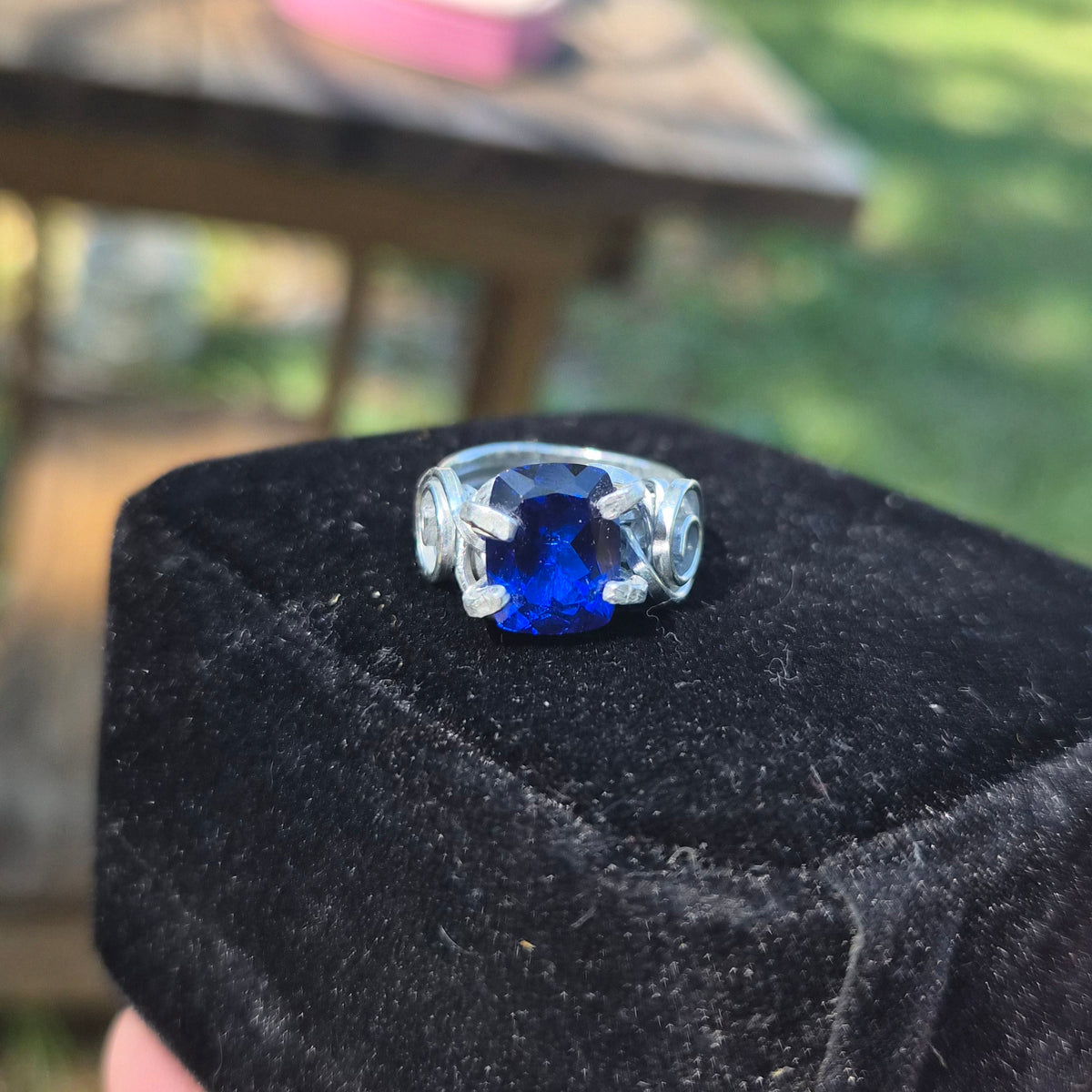 Syn Spinel Ring