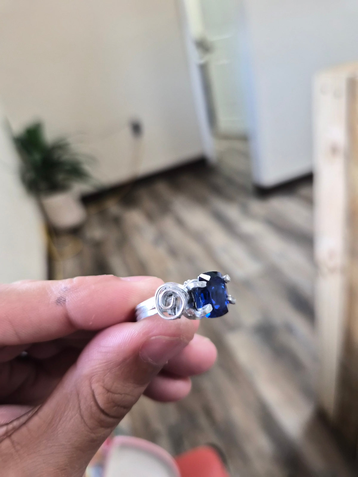 Syn Spinel Ring